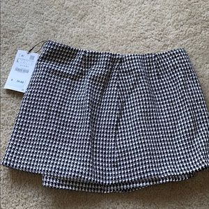 Houndstooth skort
